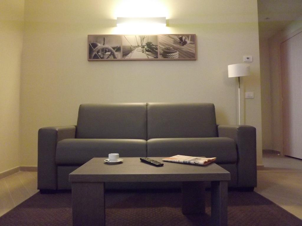 Chc Business Residence Genova Cameră foto