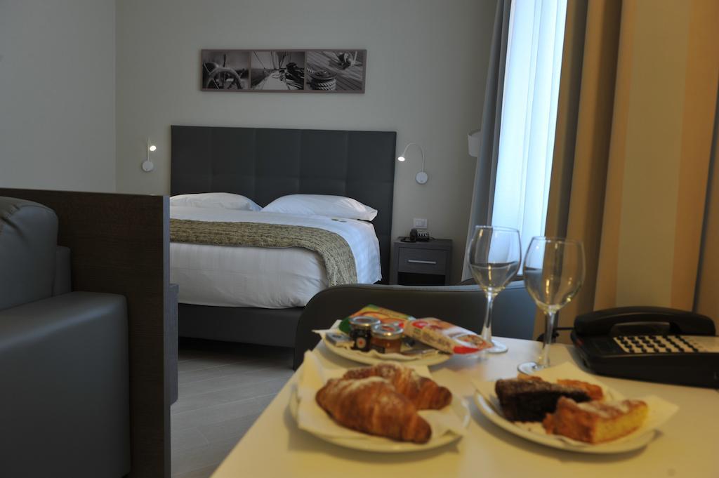 Chc Business Residence Genova Cameră foto